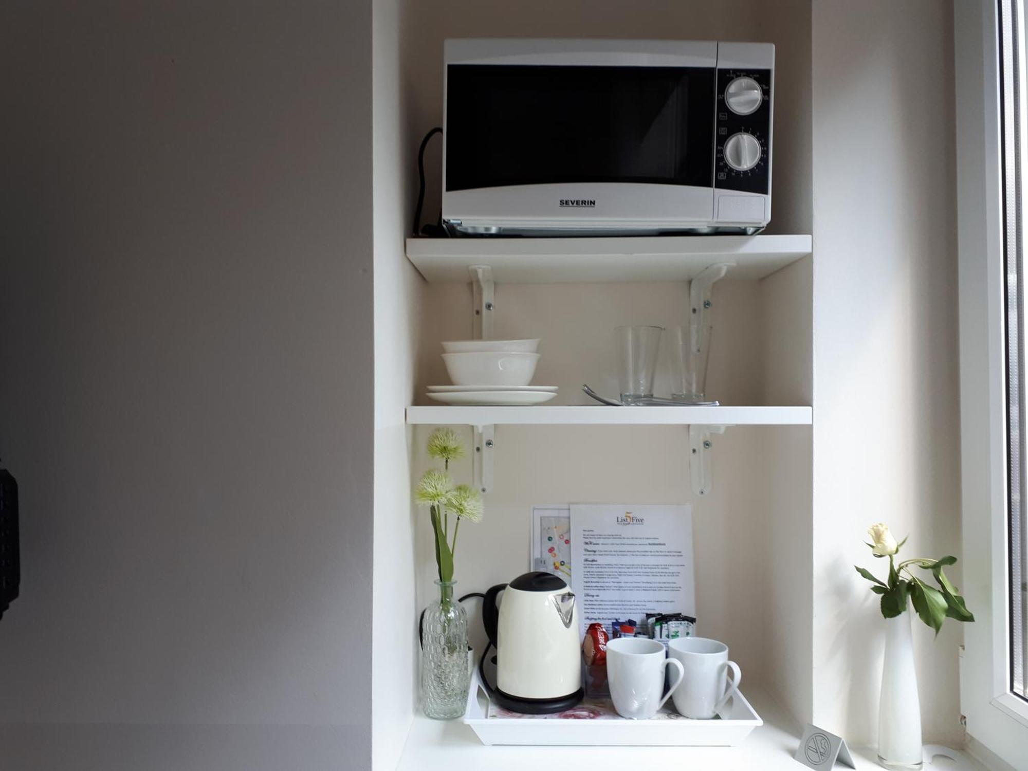 List Five - Your British Guesthouse Štutgart Pokoj fotografie